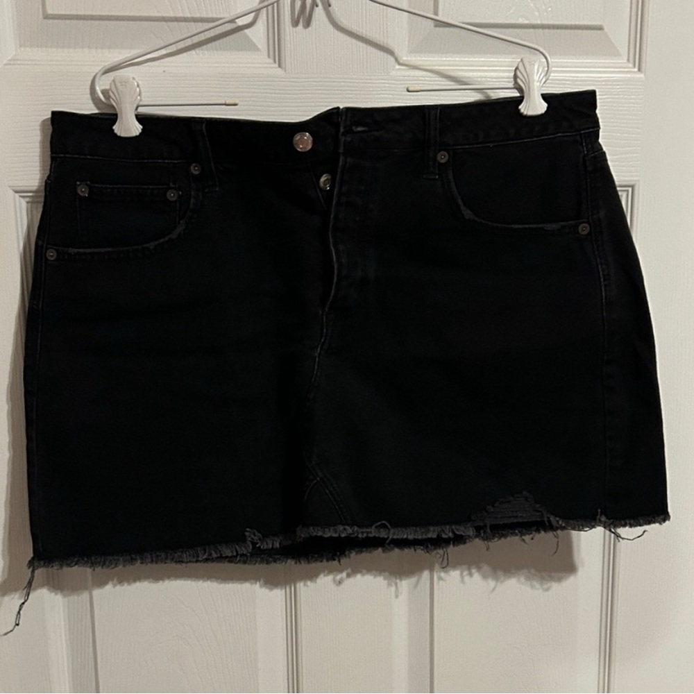American Eagle Outfitters Black Mini Skirt